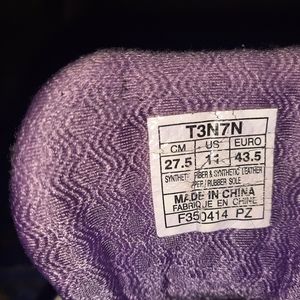 Purple Asics Gel 2000 Kayano